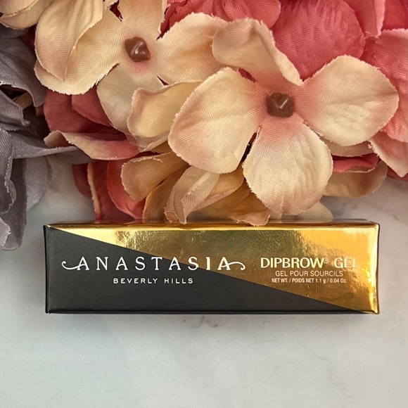 Anastasia Beverly Hills Other - Anastasia Beverly Hills Mini DIPBROW® Gel - in Ebony